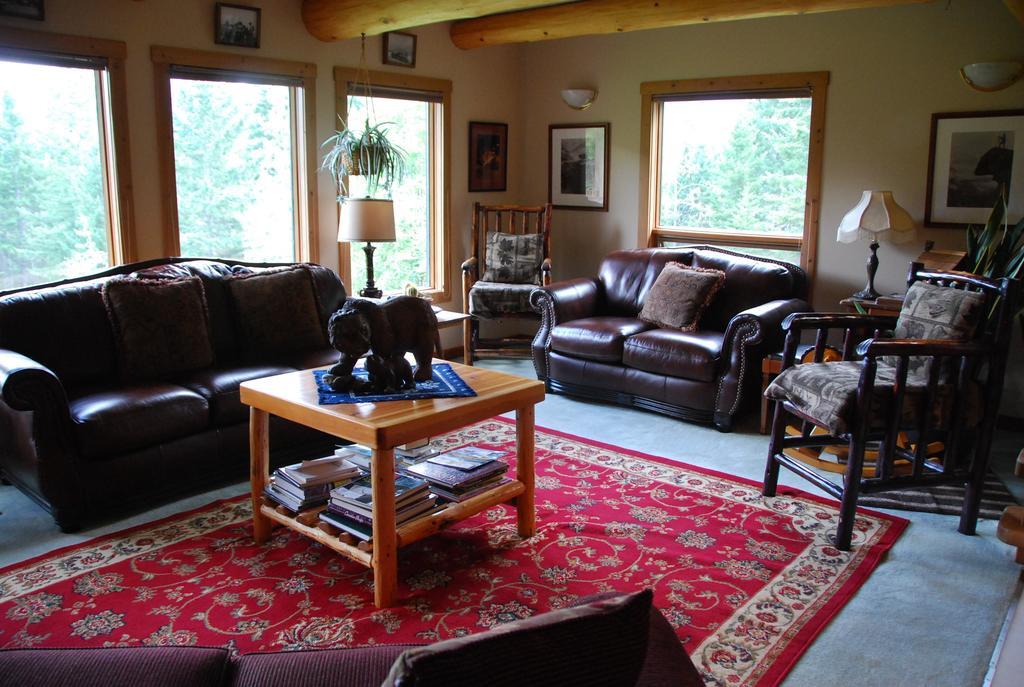 Kicking Horse Canyon Guest House Golden Eksteriør bilde