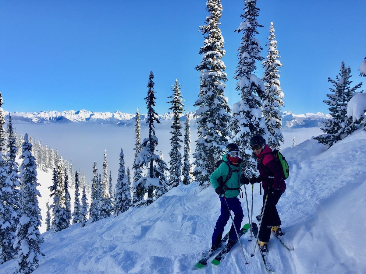 Kicking Horse Canyon Guest House Golden Eksteriør bilde